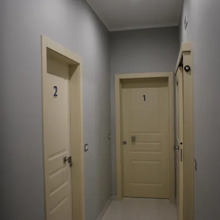 לינה וארוחת בוקר Madigans לצ'ה